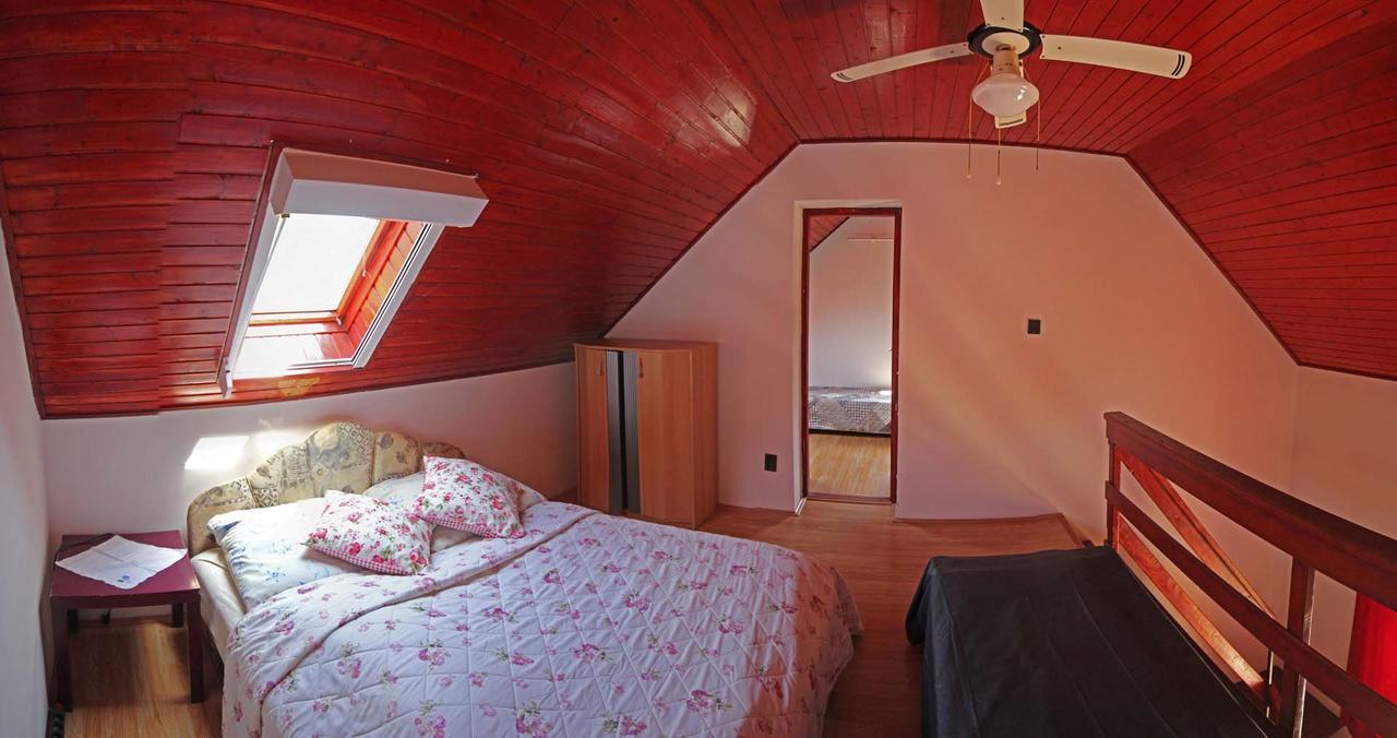 Pension Elisabeth Балатонлелле Экстерьер фото